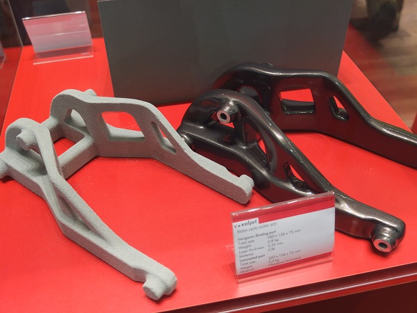 Een draagarm voor een motor, 3D geprint door Voxeljet.